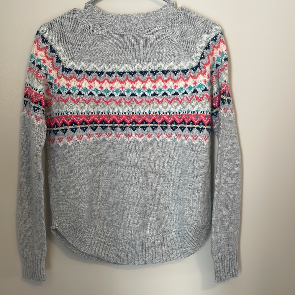Small Patterned Sweater - Picture 2 of 3